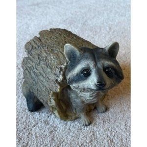 New Bandit the Raccoon Indoor/Outdoor Garden Animal Statue